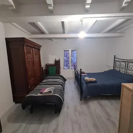 La Maison Di Marina Homestay *